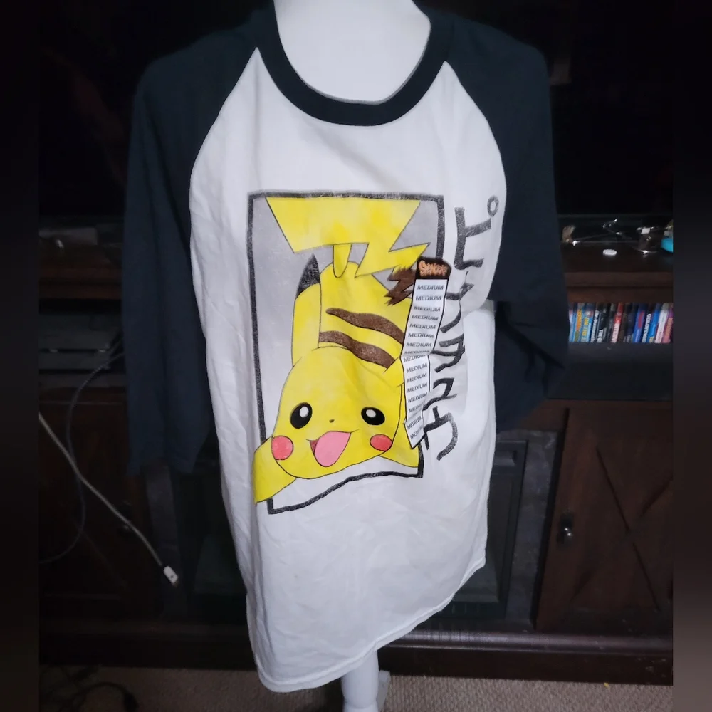Pokemon‎ size medium jersey style Tshirt Pikachu NWT Unisex